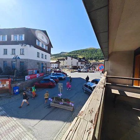 Hostdomus - Center Appartamento Sestriere