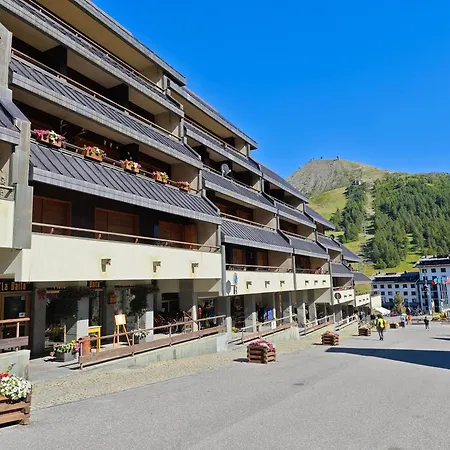 Hostdomus - Center *